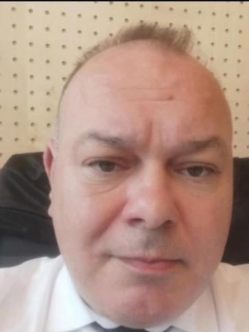 Gábor, 48 éves Budapest I. kerületi társkereső férfi profil fotója