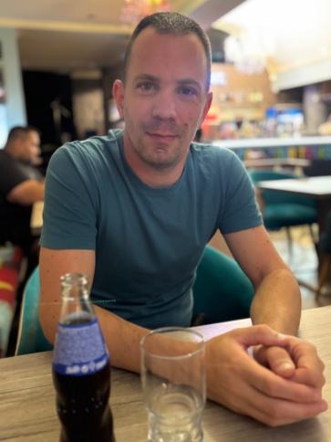 Péter, 37 éves marcali társkereső férfi profil fotója