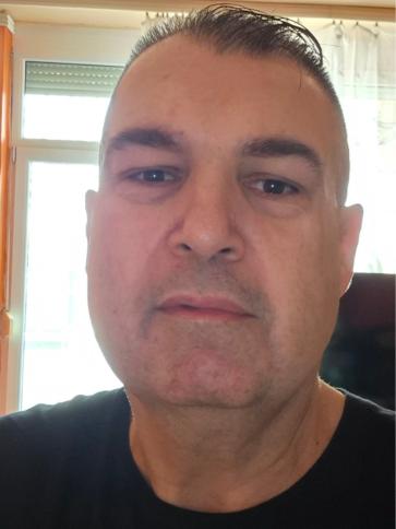 Zoli, 54 éves szolnoki társkereső férfi profil fotója