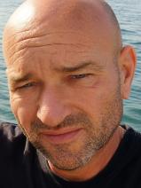 József profilképe
