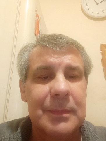 Csaba, 54 éves kiskunhalasi társkereső férfi profil fotója