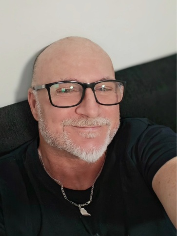 Zsolt, 53 éves miskolci társkereső férfi profil fotója