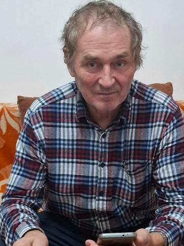 Ferenc profilképe – Tompa