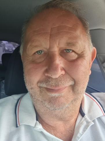 Karesz, 56 éves Budapest I. kerületi társkereső férfi profil fotója