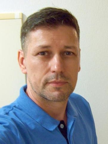 Csaba, 49 éves szombathelyi társkereső férfi profil fotója