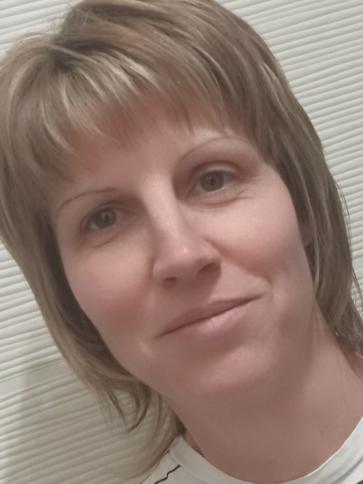 Szilvi, 46 éves szegedi társkereső nő profil fotója