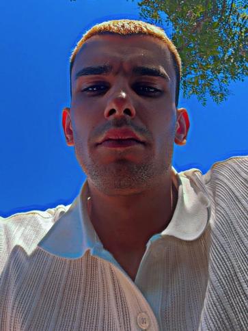 Ádám, 22 éves németországi társkereső férfi profil fotója