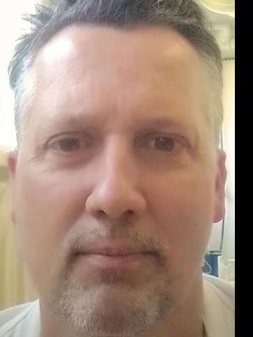 József, 49 éves tési társkereső férfi profil fotója