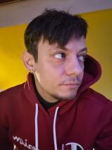 Sziasztok! Viktor vagyok. Komoly Budapest XXI. kerületi párkereső nők jelentkezését várom.