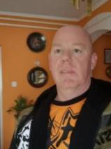 Sziasztok! Csaba vagyok. Online budapesti randizni vágyó nők kattinsatok a kedvenc gombra.