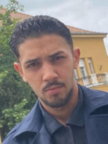 Laci, 23 éves székesfehérvári társkereső férfi profil fotója