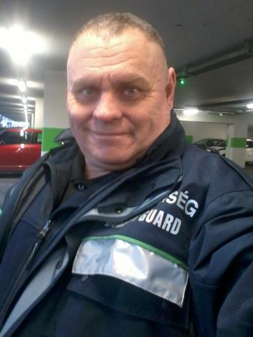 Attila, 57 éves écsi társkereső férfi profil fotója