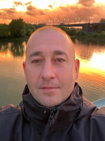 Laci, 38 éves Budapest X. kerületi társkereső férfi profil fotója