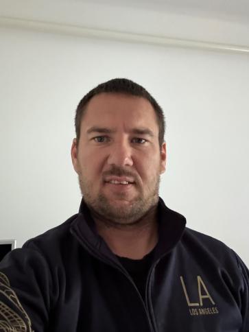 István, 38 éves ecsegfalvai társkereső férfi profil fotója