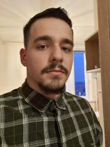 Sziasztok! Erik vagyok. Komoly szombathelyi párkereső nők jelentkezését várom.