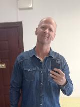 Sziasztok! Tamás vagyok. Komoly Budapest IV. kerületi párkereső nők jelentkezését várom.