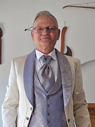 Miklós, 61 éves Budapest XV. kerületi társkereső férfi profil fotója