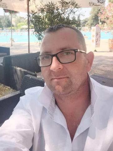 Tamás, 47 éves franciaországi társkereső férfi profil fotója