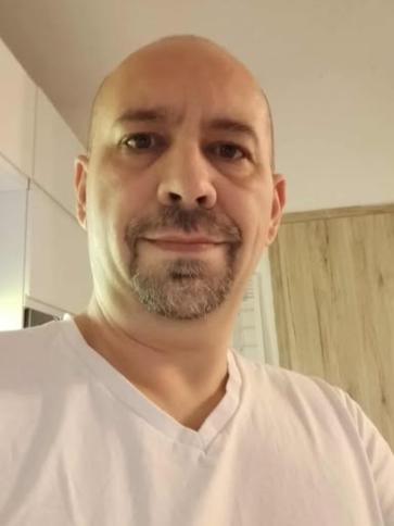 Zoltán, 47 éves szigetszentmiklósi társkereső férfi profil fotója