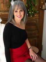 Sziasztok! Orsolya vagyok. Komoly Pest megyei társkereső férfiak jelentkezését várom.