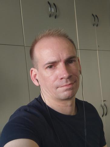 Olivér, 40 éves Budapest XIII. kerületi társkereső férfi profil fotója