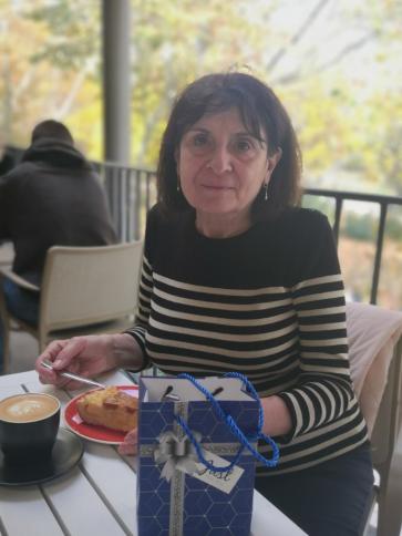 Julia, 62 éves fóti társkereső nő profil fotója