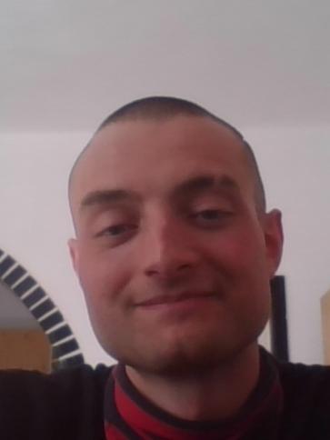 Tamás, 26 éves debreceni társkereső férfi profil fotója