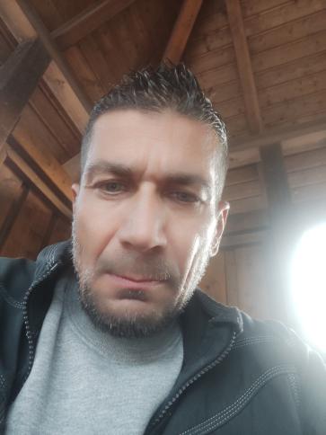 Gábor, 47 éves Budapest IV. kerületi társkereső férfi profil fotója