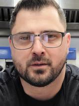 Sziasztok! Szabi vagyok. Komoly debreceni párkereső nők jelentkezését várom.