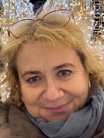 Angéla, 54 éves ausztriai társkereső nő profil fotója