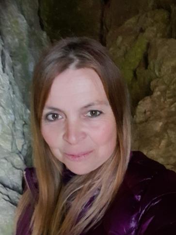 Szilvi, 49 éves dunaharaszti társkereső nő profil fotója