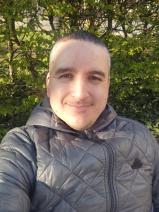 Sziasztok! Imi vagyok. Komoly debreceni párkereső nők jelentkezését várom.