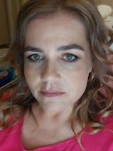 Sziasztok! Csilla vagyok. Komoly székesfehérvári társkereső férfiak jelentkezését várom.