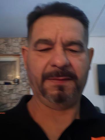 Miklós, 53 éves jobbágyi társkereső férfi profil fotója