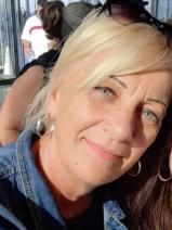 Sziasztok! Eva vagyok. Komoly Amerikai Egyesült Államok kerületi társkereső férfiak jelentkezését várom.