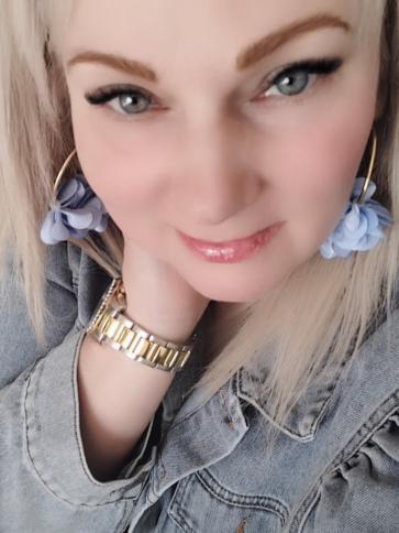 Krisztina, 51 éves abdai társkereső nő profil fotója