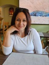 Sziasztok! Tünde vagyok. Online budapesti randizni vágyó férfiak jelöljetek kedvencnek.