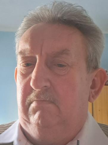 András, 59 éves szentesi társkereső férfi profil fotója