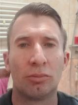 Sziasztok! Krisztian vagyok. Komoly egri párkereső nők jelentkezését várom.