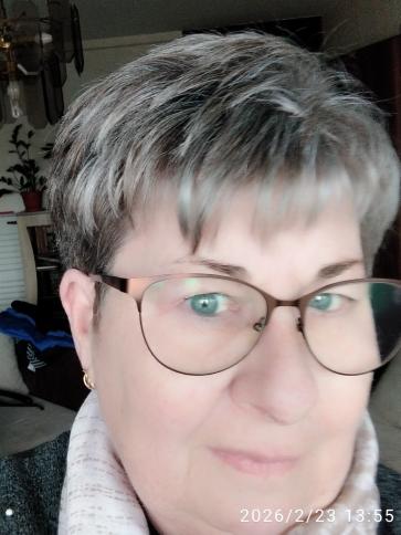Joli, 62 éves gyöngyösi társkereső nő profil fotója
