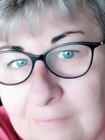 Joli, 63 éves gyöngyösi társkereső nő profil fotója