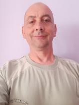 Sziasztok! Zoltán vagyok. Komoly pápai párkereső nők jelentkezését várom.