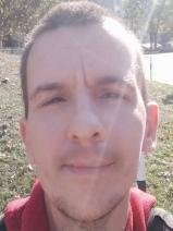 Sziasztok! András vagyok. Komoly komáromi párkereső nők jelentkezését várom.