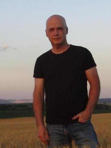 Zsolt, 57 éves környei társkereső férfi profil fotója