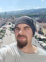 Sziasztok! Balázs vagyok. Komoly Borsod-Abaúj-Zemplén megyei párkereső nők jelentkezését várom.