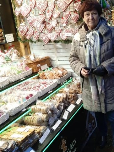 Éva, 70 éves zalaegerszegi társkereső nő profil fotója