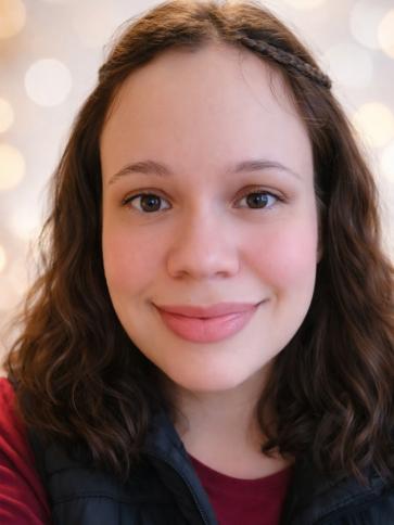Adrienn, 37 éves érdi társkereső nő profil fotója