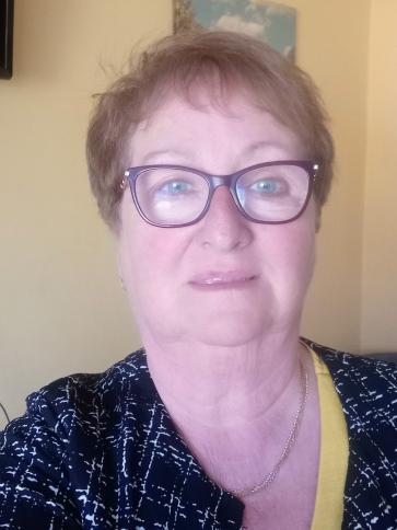 Valéria, 67 éves adonyi társkereső nő profil fotója