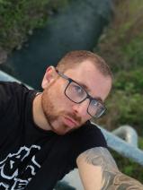 Sziasztok! József vagyok. Komoly Nógrád megyei párkereső nők jelentkezését várom.