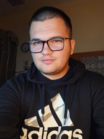 Zoltán, 24 éves Budapest I. kerületi társkereső férfi profil fotója